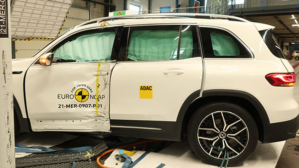 Mercedes Benz EQB SUV ने हासिल की 5-स्टार सेफ्टी रेटिंग, EQS से रही थोड़ा पीछे