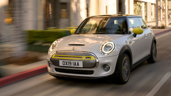 नई MINI Cooper SE इलेक्ट्रिक कार को मार्च 2022 में किया जाएगा लॉन्च, कंपनी ने की पुष्टि