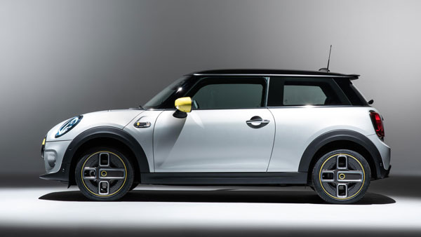 नई MINI Cooper SE इलेक्ट्रिक कार को मार्च 2022 में किया जाएगा लॉन्च, कंपनी ने की पुष्टि