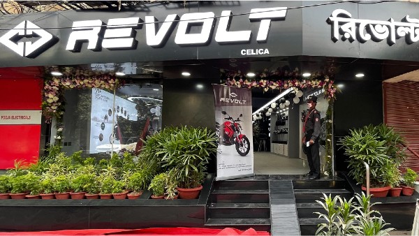 Revolt Motors ने कोलकाता में खोला पूर्वी भारत का पहला डीलरशिप, अगले साल 59 शहरों में बढ़ाएगी पहुंच