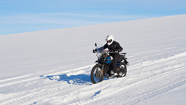 Royal Enfield का दक्षिणी ध्रुव तक का अभियान: राइडर संतोष विजय कुमार के साथ बातचीत
