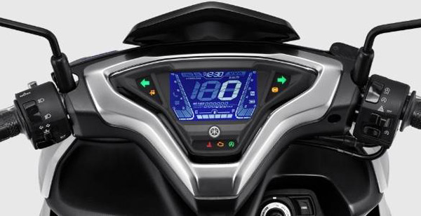 Yamaha Aerox 155 मैक्सी स्कूटर अब नए मैटेलिक ब्लैक रंग में हुई उपलब्ध
