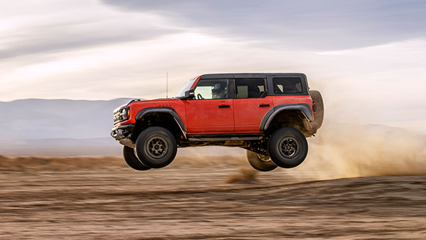 2022 Ford Bronco Raptor SUV का हुआ खुलासा, जानें क्या है खास और नए फीचर्स