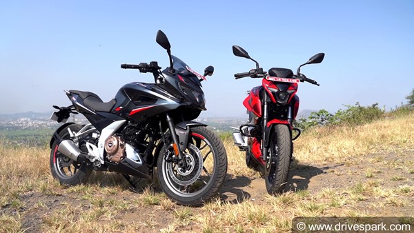 Bajaj December 2021 Sales: साल के अंतिम महीने बजाज की बिक्री घटी, दिसंबर 2021 में बेचे 3.62 लाख वाहन