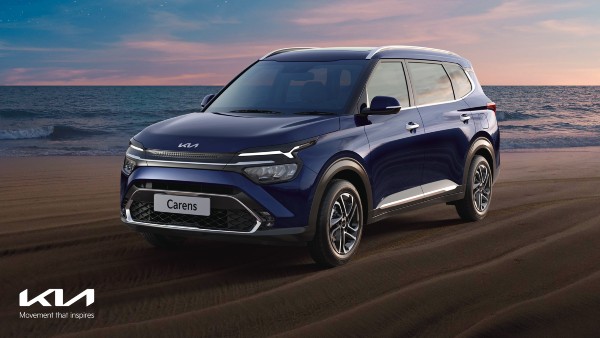 Kia Carens की बुकिंग कल से होगी शुरू, उससे पहले जानें डिजाईन, फीचर्स, इंजन के बारें में