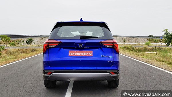 Mahindra XUV700 की बुकिंग 1 लाख आंकड़ें के पार, ग्राहकों को करना होगा लंबा इंतजार