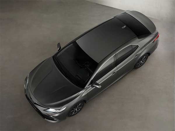 Toyota Camry को जल्द किया जाएगा भारत में लॉन्च, कंपनी ने जारी किया नया टीजर वीडियो