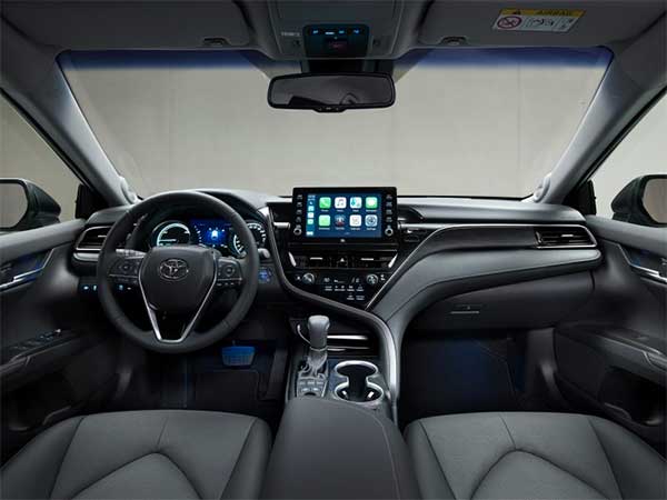 Toyota Camry को जल्द किया जाएगा भारत में लॉन्च, कंपनी ने जारी किया नया टीजर वीडियो