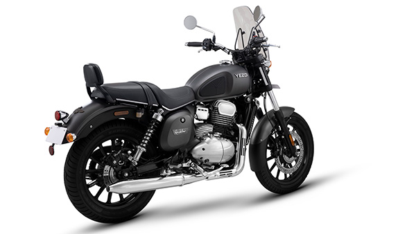 Yezdi Roadster या Royal Enfield Classic 350: जानें कीमत, फीचर्स और परफार्मेंस में क्या है अंतर, पढ़ें तुलना