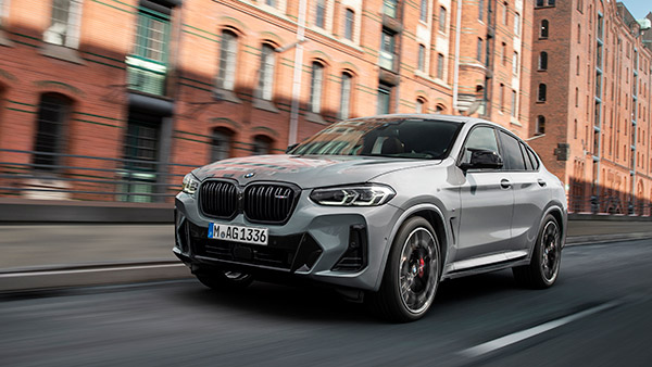 BMW की शानदार X4 SUV जल्द होगी भारत में लाॅन्च, जानें क्या हैं खूबियां