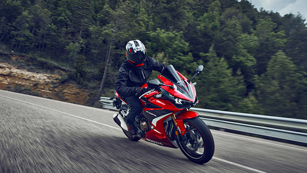 नई Honda CB500 रेंज की मोटरसाइकिलों का हुआ खुलासा, कंपनी ने तीन बाइकों को किया अपडेट