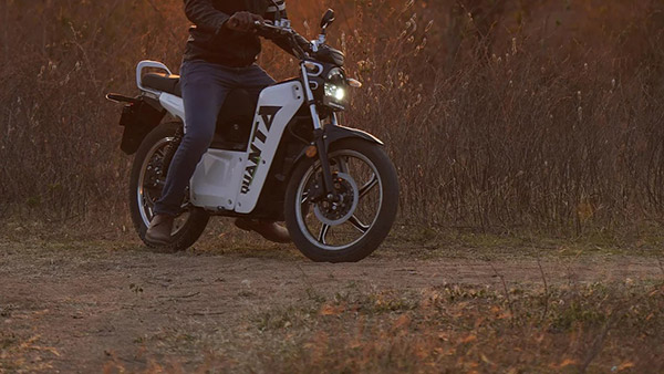 बिना चार्ज किए 4000 Km चली ये इलेक्ट्रिक बाइक, कन्याकुमारी से लद्दाख का तय किया सफर