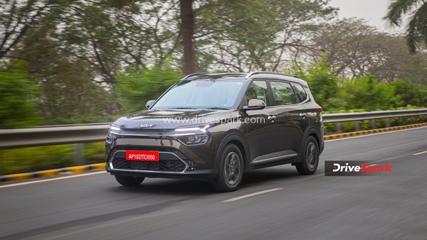 Kia Carens कल होगी भारत में लॉन्च, उससे पहले जान लीजिये इसके बारें में सबकुछ