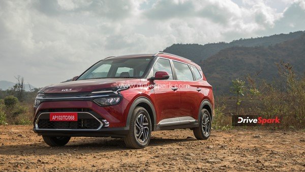 Top Car News of The Week: किया कैरंस लॉन्च, ट्राइबर लिमिटेड एडिशन, बीएमडब्ल्यू एक्स3 डीजल, टाटा काजीरंगा एडिशन जानकारी