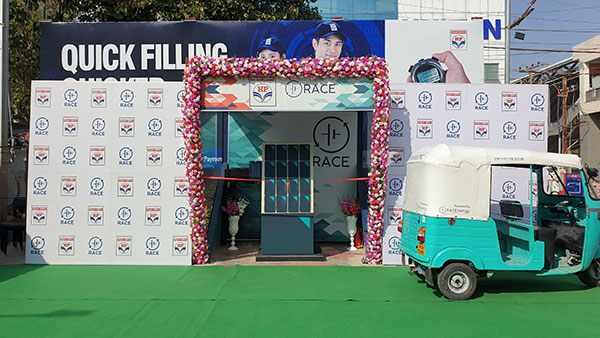 Battery Swapping Policy: वित्त मंत्री ने बैटरी स्वैपिंग नीति की घोषणा, जानें क्या होगा
