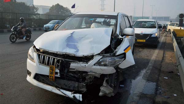 गलत साइड में ड्राइविंग सड़क हादसों का सबसे बड़ा कारण, नशें में गाड़ी चलाने से हुईं 8,355 सड़क दुर्घटनाएं