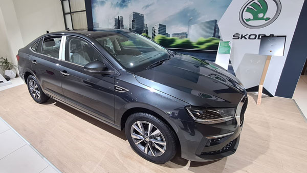 Skoda Slavia डीलरशिप पर पहुंचना हुई शुरू, लग रही बेहद शानदार