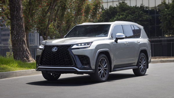Lexus ने 5वीं वर्षगांठ पर ग्राहकों के लिए पेश किए शानदार ऑफर्स, जानें क्या मिलने वाला है