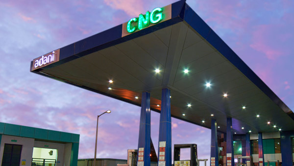 Adani Total Gas पूरे भारत में लगाएगी 1,500 चार्जिंग स्टेशन, कंपनी ने तैयार की योजना