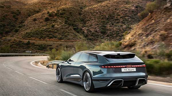 Audi की यह इलेक्ट्रिक कार एक बार चार्ज करने पर चलेगी 700 किमी, भरी है बेहतर लग्जरी फीचर्स से