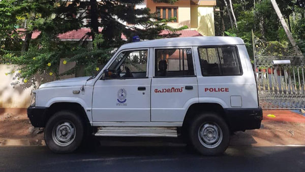 अब इस तरह वाहन पर दिखानी होगी फिटनेस की वैधता, जानें कार और बाइक के लिए क्या है नया नियम