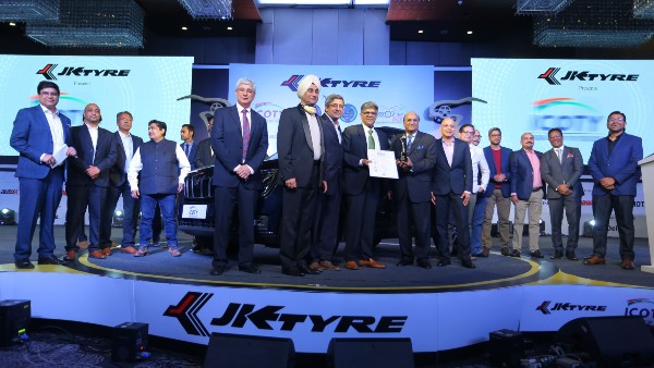 Indian Car of the Year बनी नई Mahindra XUV700, कई बेहतरीन कारों को पछाड़ हासिल किया खिताब
