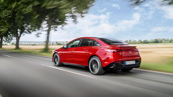 Mercedes-Benz की कारें अब और हो जाएंगी मंहगी, कंपनी अगले माह से बढाएंगी कीमतें