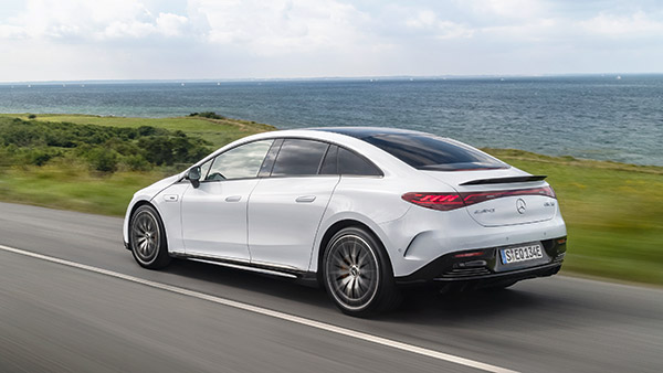 Mercedes-Benz की कारें अब और हो जाएंगी मंहगी, कंपनी अगले माह से बढाएंगी कीमतें