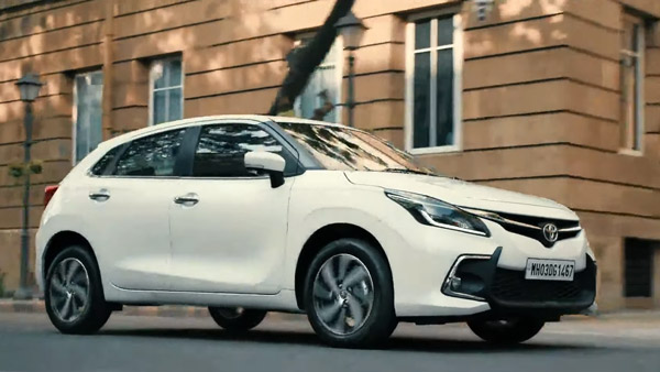 नई 2022 Toyota Glanza भारतीय बाजार में हुई लॉन्च, जानें क्या है कीमत और क्या है नया