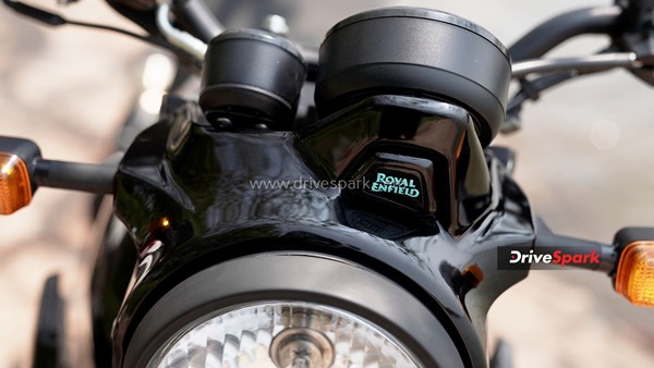 Royal Enfield Scram 411 Review: चलाने में कैसी यह नई स्क्रैम्ब्लर बाइक? क्या भारतीय ग्राहकों को आएगी पसंद?