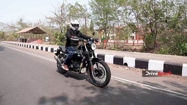 Royal Enfield Scram 411 Review: चलाने में कैसी यह नई स्क्रैम्ब्लर बाइक? क्या भारतीय ग्राहकों को आएगी पसंद?
