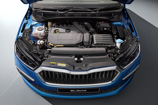 Skoda Slavia के हर वेरिएंट में मिलते हैं बेहतरीन फीचर्स, जानें वेरिएंट के अनुसार फीचर्स व कीमत