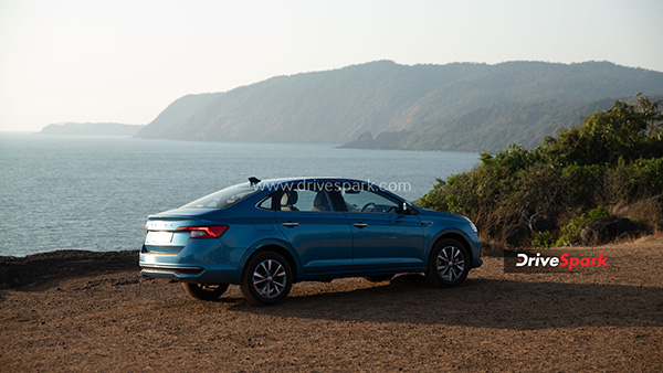 Skoda Slavia Active फीचर्स