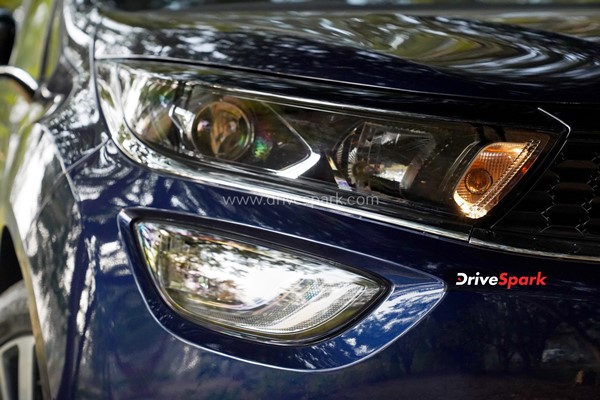 Tata Altroz DCA Review: डिजाईन, फीचर्स, 6-स्पीड DCT, परफॉर्मेंस, इंजन, वैरिएंट जानकारी