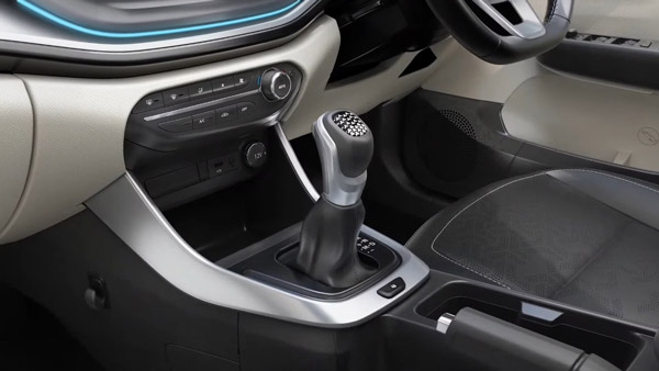Tata Altroz DCA भारत में 8.09 लाख रुपये में हुई लॉन्च, जानें क्या है नया