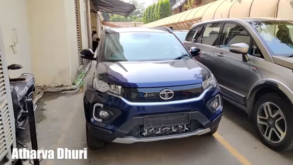 Tata Nexon के नए रॉयल ब्लू कलर की डिलीवरी हुई शुरू, देखें इसमें क्या मिलने वाले फीचर्स