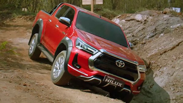 Launch of Toyota Hilux pickup truck postponed, booking has not even started, know what is the reason