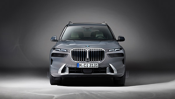 2023 BMW X7 SUV का हुआ खुलासा, कंपनी ने दिया है नया डिजाइन और बेहतरीन फीचर्स