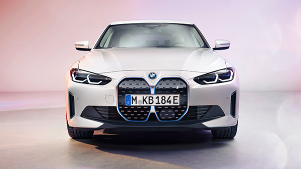 BMW i4 electric sedan to debut in India on April 28, will run 394 km on a single charge