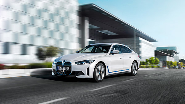 BMW i4 electric sedan to debut in India on April 28, will run 394 km on a single charge