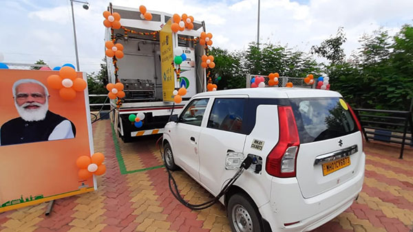 Mumbai: बढ़ते फ्यूल के दाम के बीच सीएनजी की कीमत में आई कमी, 6 रुपये/किग्रा कम पड़ेगा बोझ