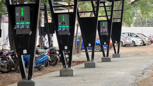 दिल्ली-एनसीआर में EV चार्जिंग स्टेशन लगाने के लिए दो कंपनियों ने मिलाया हाथ