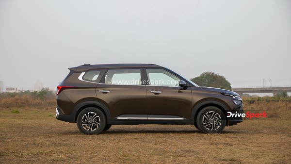 2022 Maruti XL6 या Kia Carens, कौन सी MPV आपके लिए होगी सही, जानें यहां