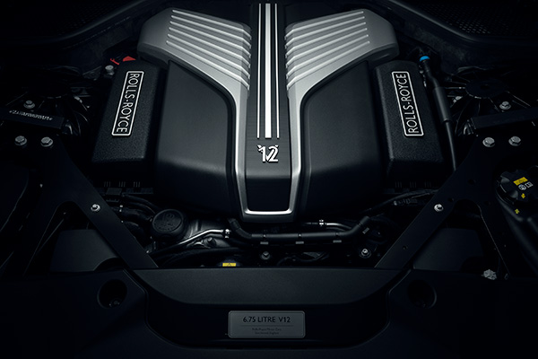 शुरू हो गई है Rolls Royce की बेहतरीन लग्जरी कार की बुकिंग, शानदार डिजाइन के साथ लग्जरी इंटीरियर