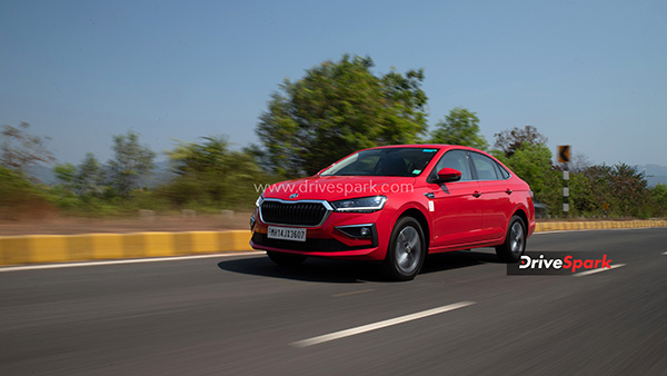 Skoda Slavia को लॉन्च के एक महीने पहले मिली 10,000 बुकिंग, मिल रही शानदार प्रतिक्रिया