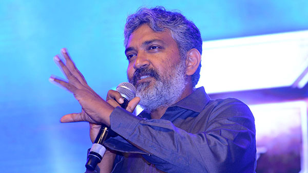 ‘RRR’ के डायरेक्टर SS Rajamouli ने खरीदी Volvo की यह कार, सोशल मीडिया पर सामने आई तस्वीर