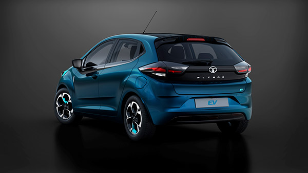 आने वाली है Tata Motors की तीसरी इलेक्ट्रिक कार Altroz EV, टेस्टिंग करते हुए आई नजर, देखें तस्वीरें