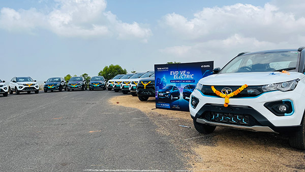 Tata Motors ने एक दिन में डिलीवर की 712 इलेक्ट्रिक वाहन, त्याहारों का हुआ लाभ