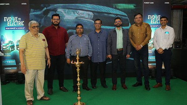 Tata Motors ने एक दिन में डिलीवर की 712 इलेक्ट्रिक वाहन, त्याहारों का हुआ लाभ