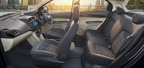 Tata Tiago के 4 लाख यूनिट्स का उत्पादन हुआ पूरा, जानें पहली बार कब लॉन्च हुई थी भारत में यह कार